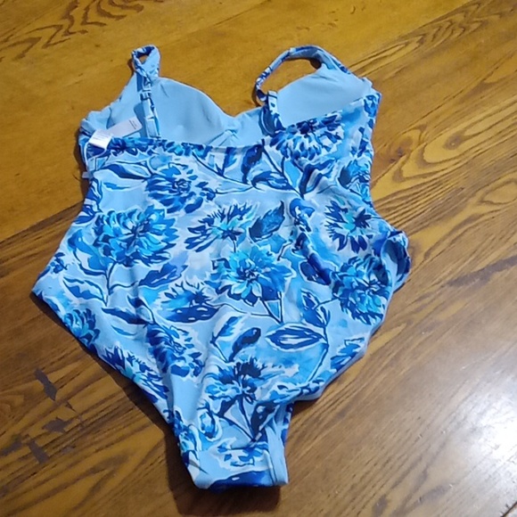 Andie Womens Bathing Suit LARGE Swimwear BAIA  FLORAL NEW Swim One Piece BLUE - Picture 7 of 7